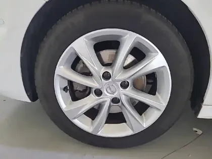 Photo 12 Opel Corsa  1.2 Turbo 100 ch BVM6