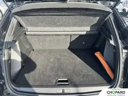 Photo 7 Peugeot 2008  Hybrid 136 e-DCS6