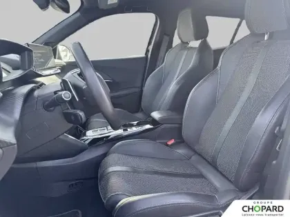 Photo 10 Peugeot 2008  Hybrid 136 e-DCS6