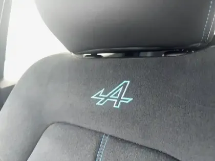 Photo 27 Renault Arkana  E-Tech full hybrid 145 GSR2