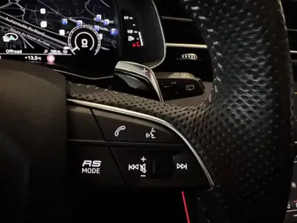 Photo 25 Audi Q8 RS  TFSI 600 ch Tiptronic 8 Quattro