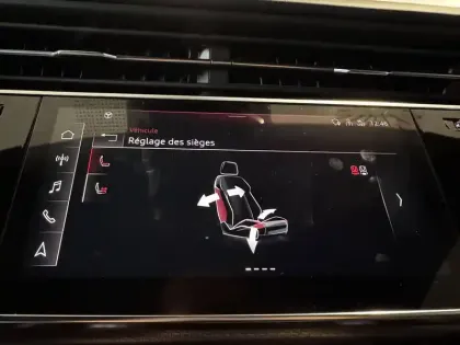 Photo 48 Audi Q8 RS  TFSI 600 ch Tiptronic 8 Quattro