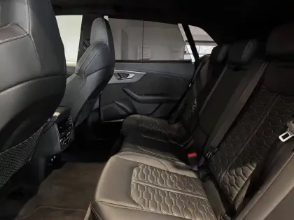 Photo 29 Audi Q8 RS  TFSI 600 ch Tiptronic 8 Quattro