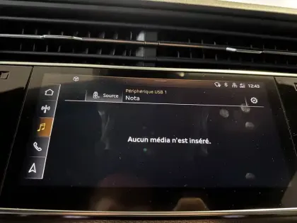 Photo 35 Audi Q8 RS  TFSI 600 ch Tiptronic 8 Quattro