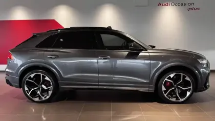 Photo 1 Audi Q8 RS  TFSI 600 ch Tiptronic 8 Quattro