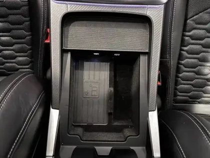 Photo 17 Audi Q8 RS  TFSI 600 ch Tiptronic 8 Quattro