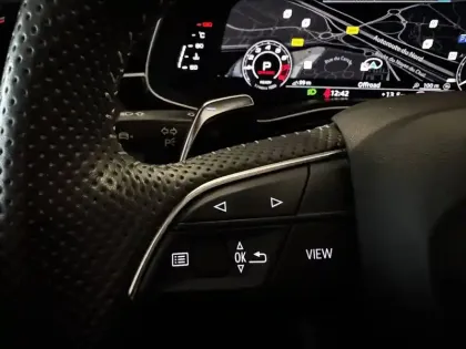 Photo 24 Audi Q8 RS  TFSI 600 ch Tiptronic 8 Quattro