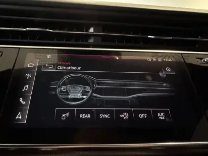 Photo 49 Audi Q8 RS  TFSI 600 ch Tiptronic 8 Quattro