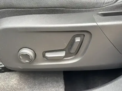 Photo 14 Volvo Xc40  T4 Recharge 129+82 ch DCT7