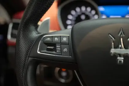 Photo 87 Maserati Ghibli  3.0 V6 350