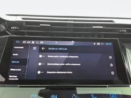 Photo 27 Peugeot 308  PHEV 180 e-EAT8