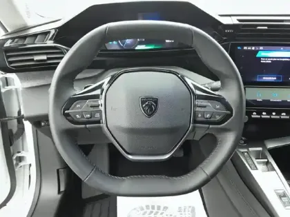 Photo 8 Peugeot 308  PHEV 180 e-EAT8