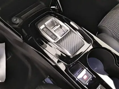 Photo 13 Peugeot 208  PureTech 100 S&S EAT8