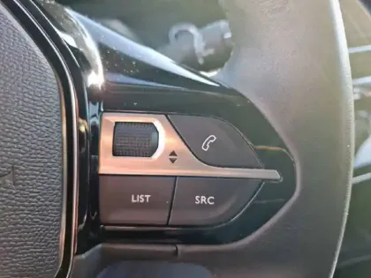 Photo 27 Peugeot 2008  Electrique 136 ch