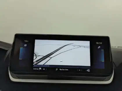 Photo 87 Peugeot 2008  Electrique 136 ch