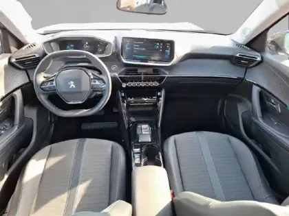 Photo 7 Peugeot 2008  Electrique 136 ch