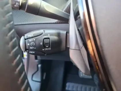 Photo 17 Peugeot 2008  Electrique 136 ch