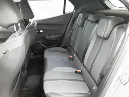 Photo 74 Peugeot 2008  Electrique 136 ch