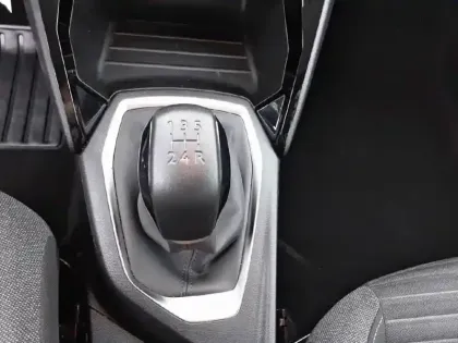 Photo 13 Peugeot 208  PureTech 75 S&S BVM5