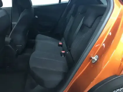 Photo 8 Peugeot 2008  Moteur électrique 136 ch