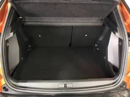 Photo 12 Peugeot 2008  Moteur électrique 136 ch