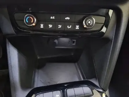 Photo 24 Opel Corsa  1.5 Diesel 100 ch BVM6