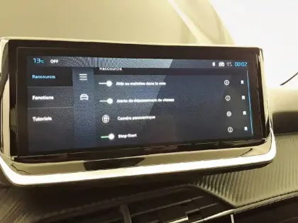 Photo 18 Peugeot 208  Hybrid 110 e-DCS6