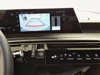 Photo 57 Peugeot 5008  Hybrid 136 e-DCS6