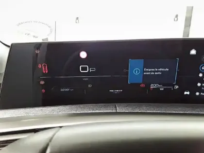 Photo 49 Peugeot 5008  Hybrid 136 e-DCS6