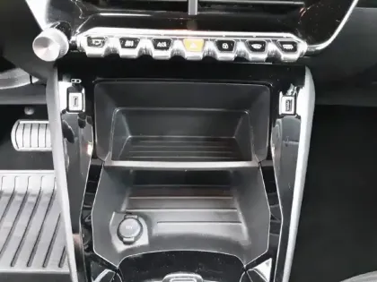 Photo 52 Peugeot 208  Electrique 50 kWh 136ch