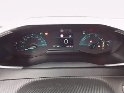 Photo 37 Peugeot 208  Electrique 50 kWh 136ch