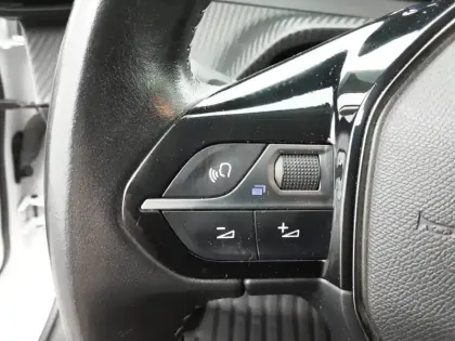 Photo 47 Peugeot 208  Electrique 50 kWh 136ch