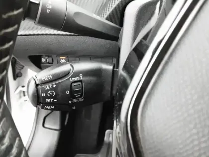 Photo 46 Peugeot 208  Electrique 50 kWh 136ch