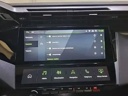 Photo 52 Peugeot 408  Hybrid 136 e-DCS6