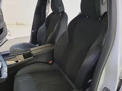 Photo 10 Peugeot 408  Hybrid 136 e-DCS6