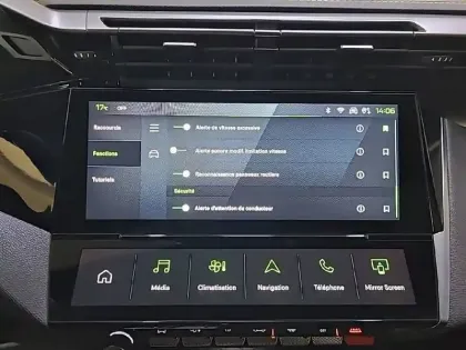 Photo 53 Peugeot 408  Hybrid 136 e-DCS6