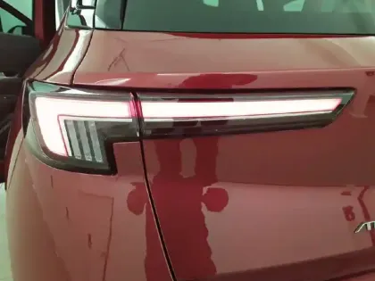 Photo 39 Opel Mokka  Electrique 136 ch & Batterie 50 kWh