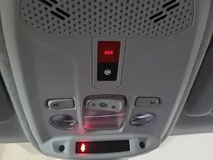 Photo 51 Opel Corsa  Electrique 136 ch & Batterie 50 kw/h