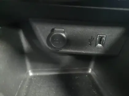 Photo 14 Opel Corsa  Electrique 136 ch & Batterie 50 kw/h