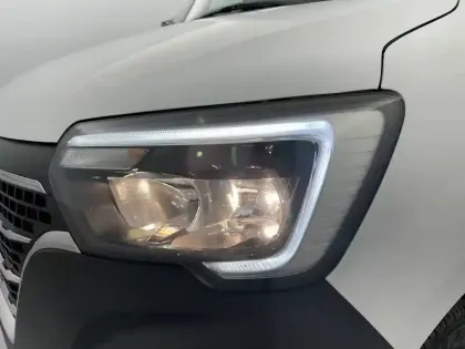 Photo 20 Renault Master  FGN TRAC F3500 L2H2 DCI 135