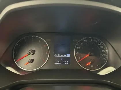 Photo 142 Renault Captur  TCe 90 - 21