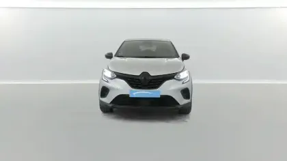 Photo 16 Renault Captur  E-Tech 145