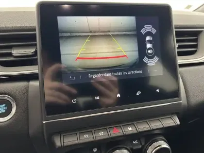 Photo 28 Renault Captur  E-Tech 145