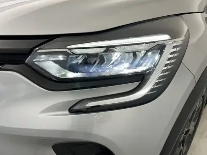 Photo 180 Renault Captur  E-Tech 145