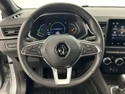 Photo 49 Renault Captur  E-Tech 145