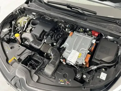 Photo 30 Renault Captur  E-Tech 145