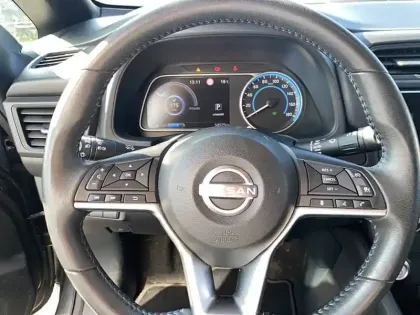 Photo 72 Nissan Leaf  Electrique 40kWh