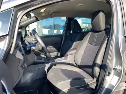 Photo 66 Nissan Leaf  Electrique 40kWh