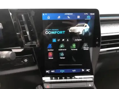 Photo 17 Renault Austral  full hybrid E-Tech 200 ch