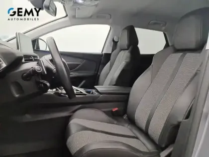 Photo 23 Peugeot 3008  Puretech 130ch S&S EAT8